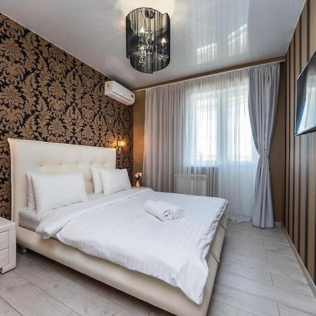 Fashionable Panoramic Apartments Dnieper. Obolon Kiev Ngoại thất bức ảnh
