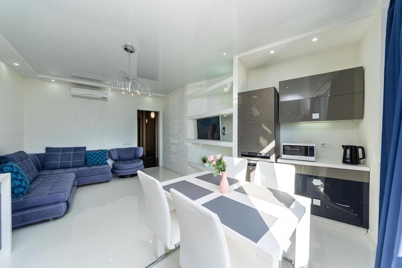 Fashionable Panoramic Apartments Dnieper. Obolon Kiev Ngoại thất bức ảnh