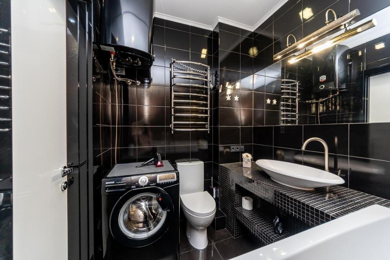 Fashionable Panoramic Apartments Dnieper. Obolon Kiev Ngoại thất bức ảnh