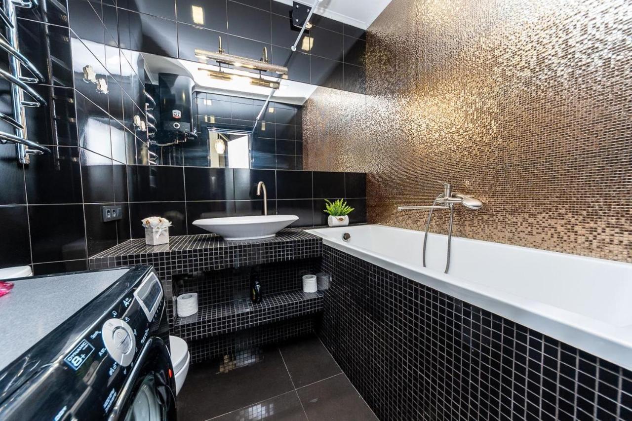 Fashionable Panoramic Apartments Dnieper. Obolon Kiev Ngoại thất bức ảnh